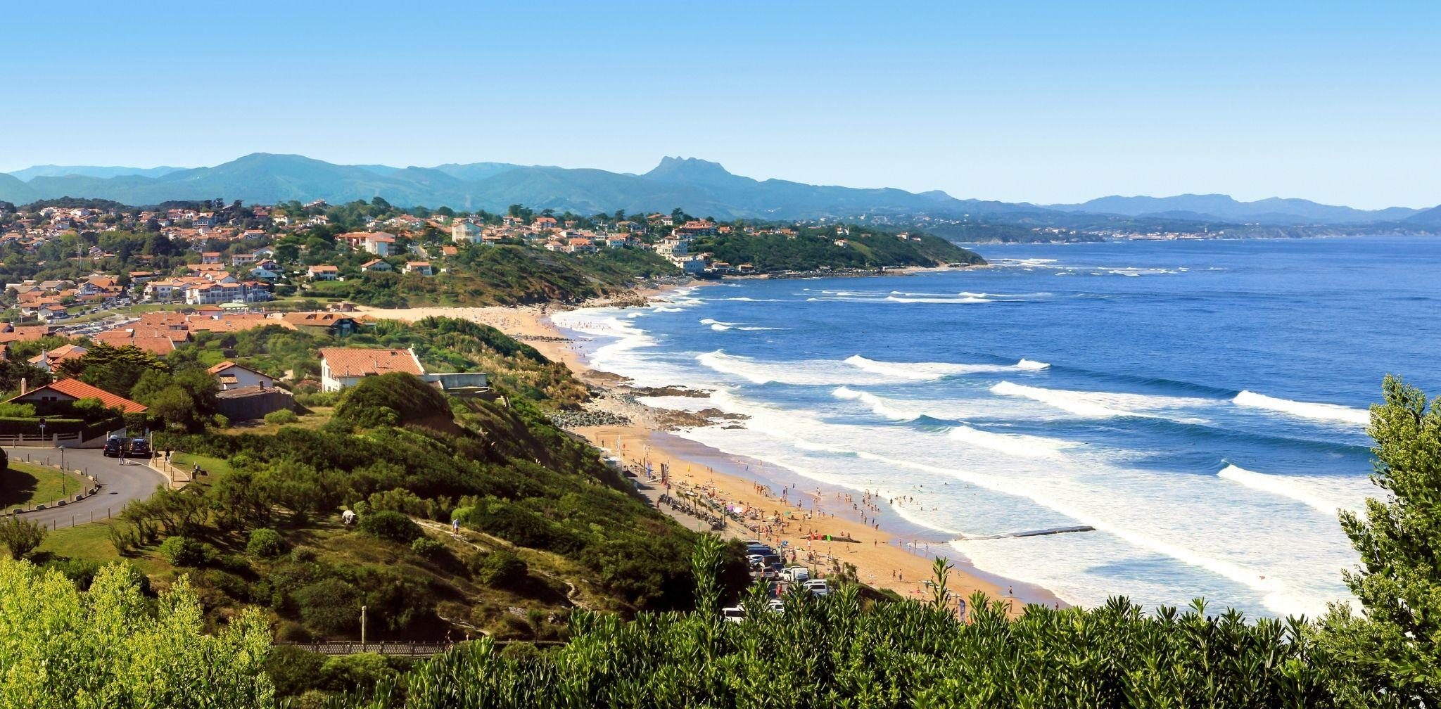 Arcangues ou Hendaye : vivre au Pays basque côté terre ou côté mer - SOBRIM